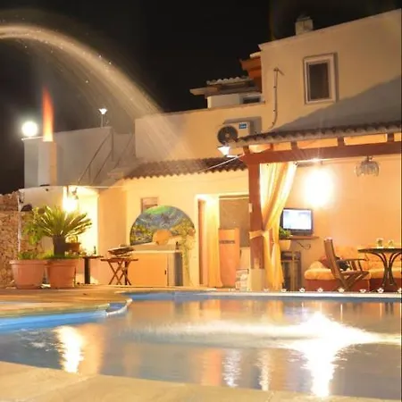 Modern In Shared Pool 45 M² 크리스피아노